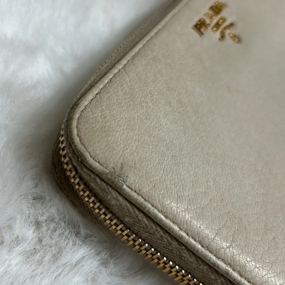 Prada Zip Continental Leather wallet - Picture 9 of 17